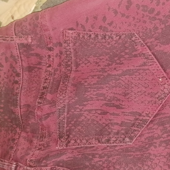 2/$10 😁VS Siren Jeans - Picture 9 of 9